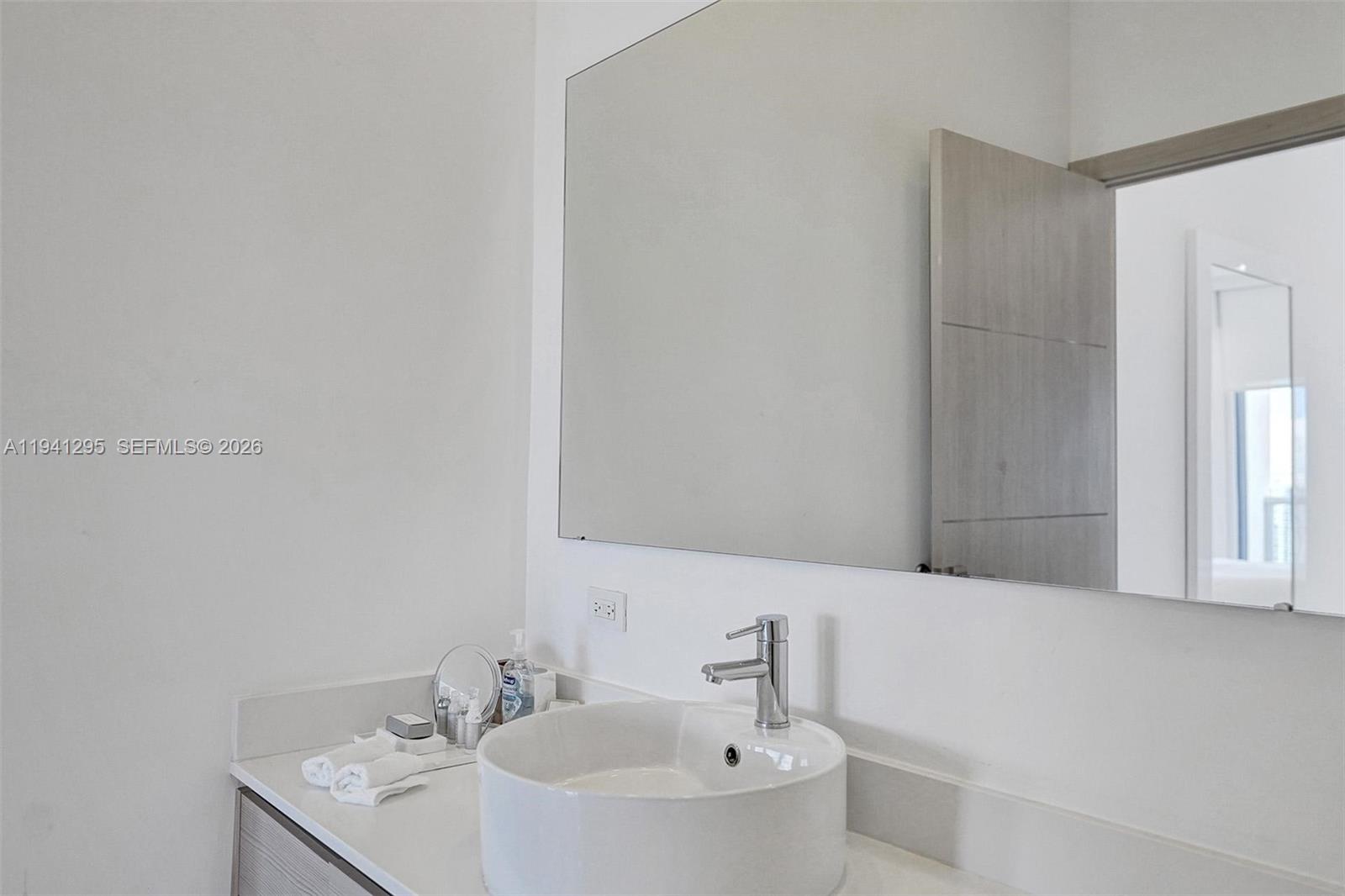 2600 E Hallandale Beach Blvd Unit: T3303