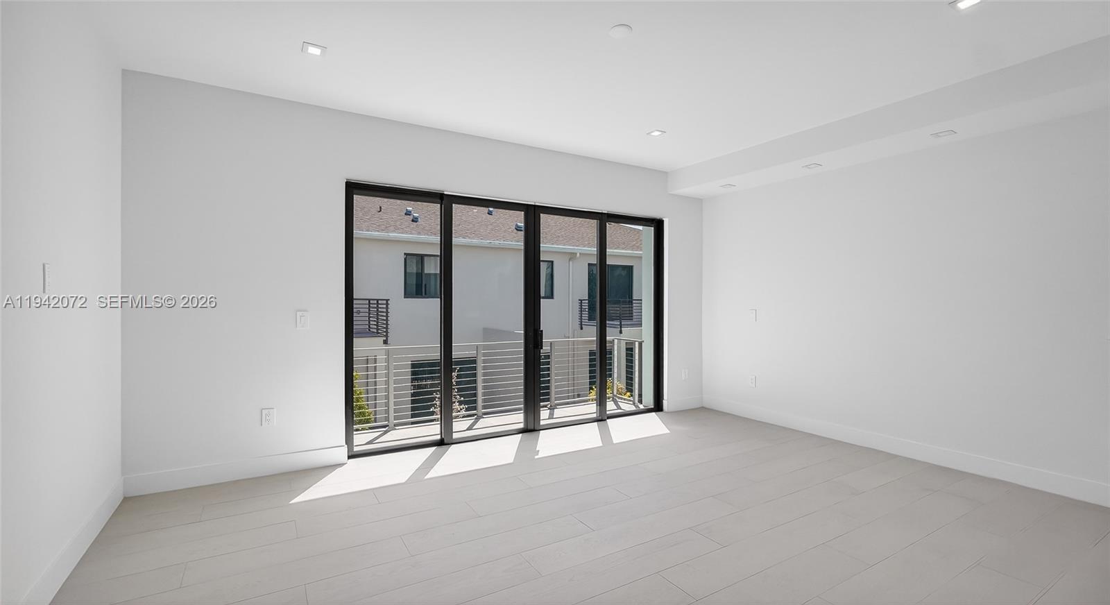 4620 SW 32nd Ave # A2