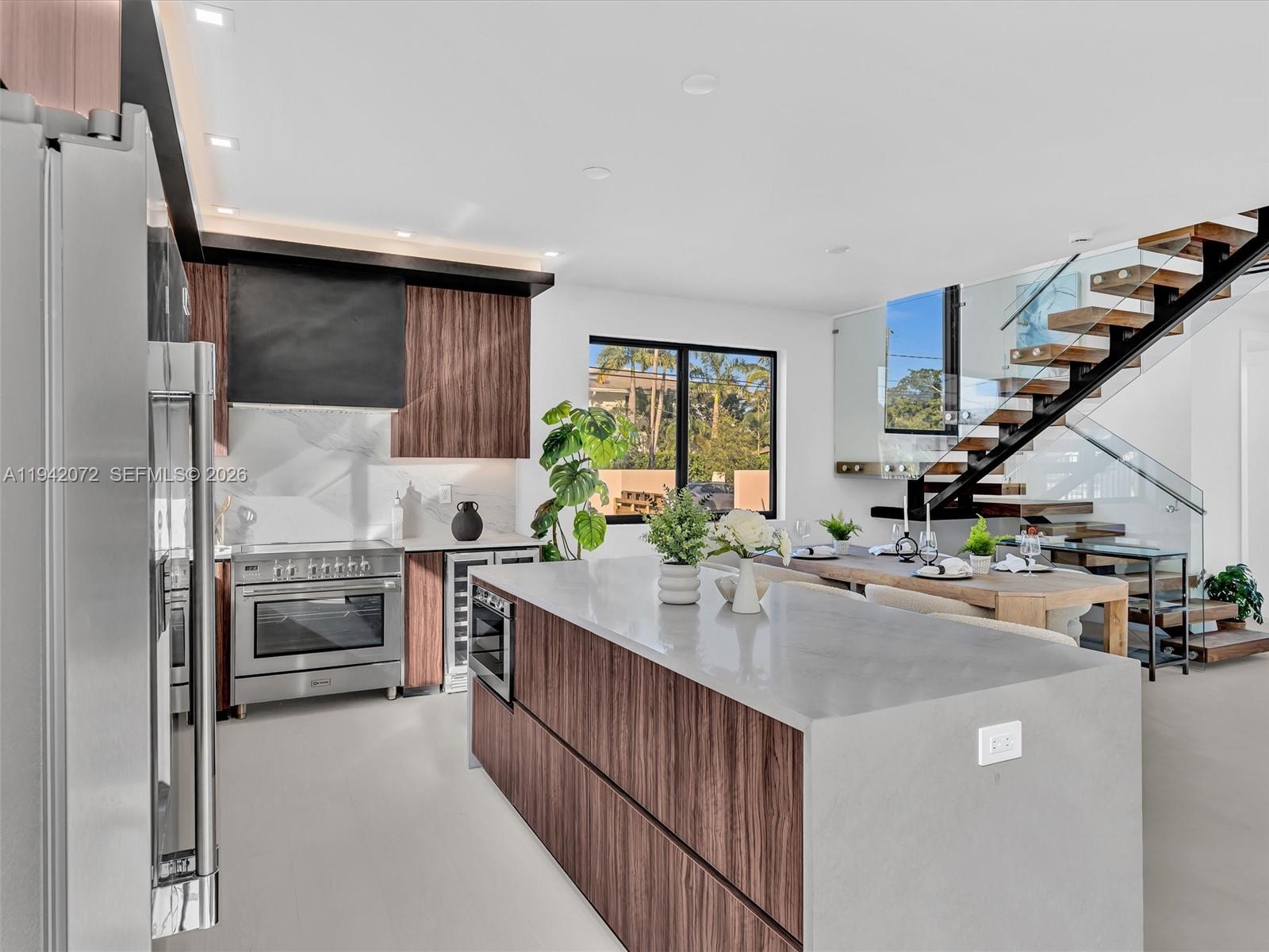 4620 SW 32nd Ave # A2