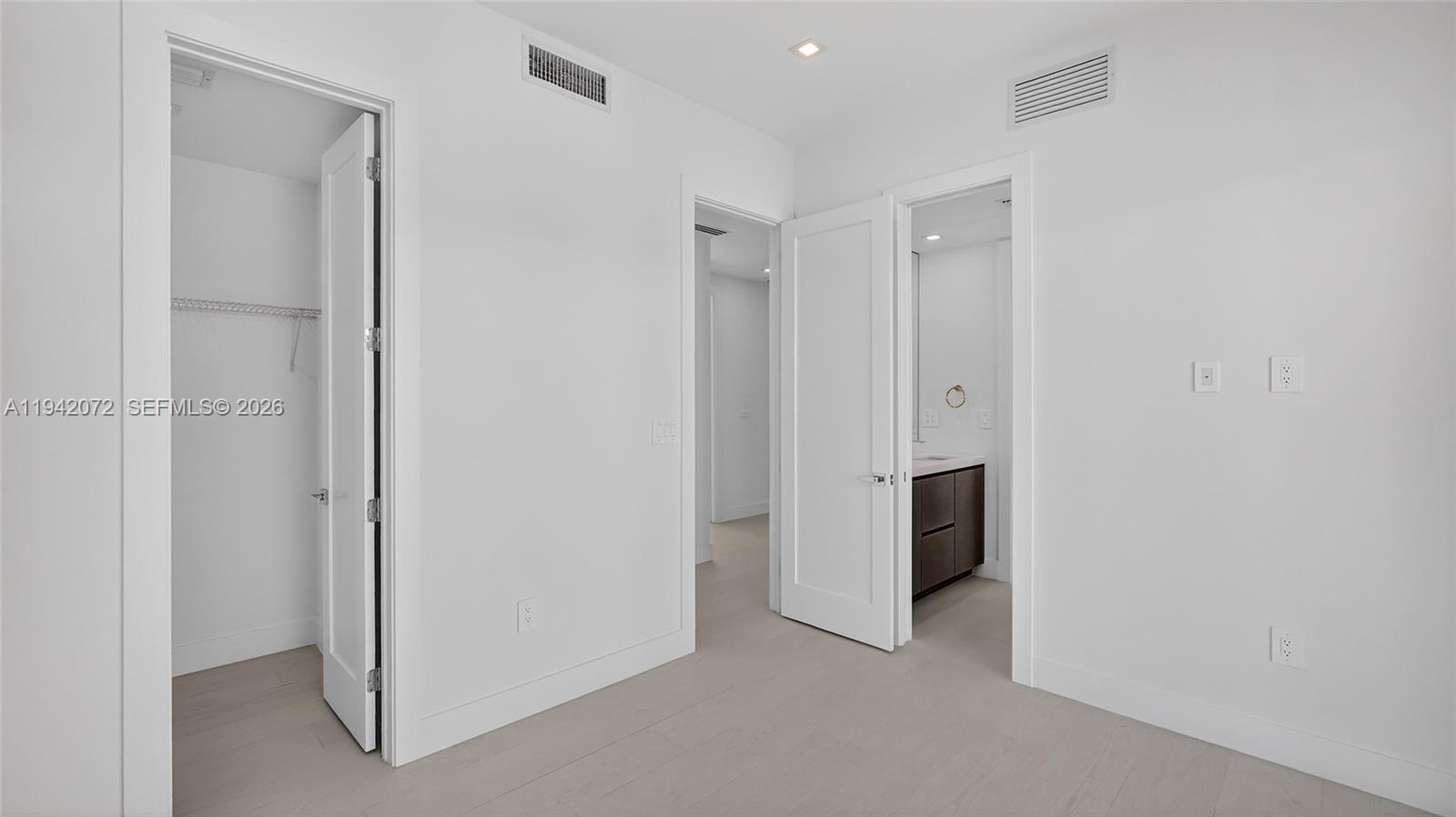 4620 SW 32nd Ave # A2