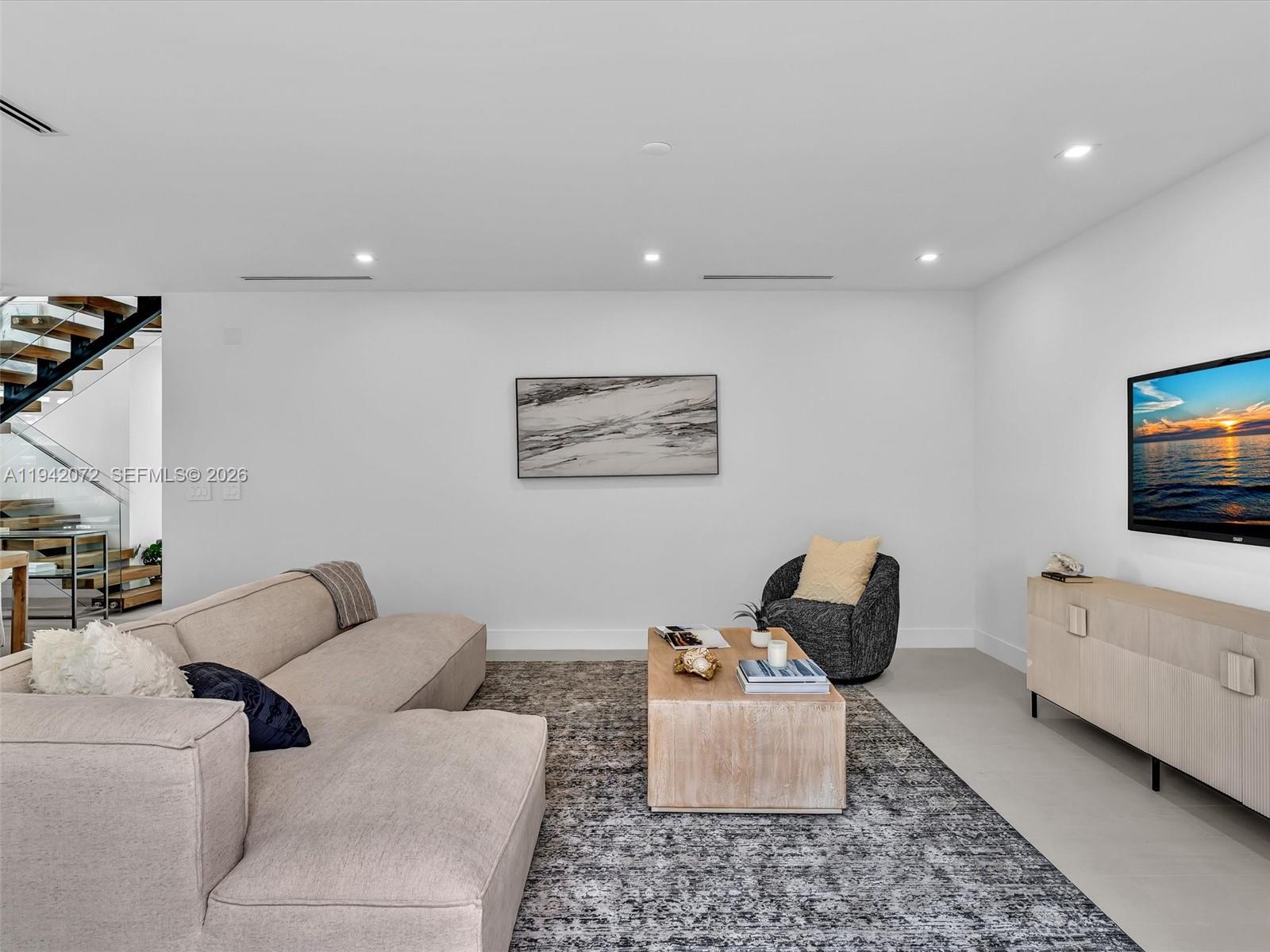 4620 SW 32nd Ave # A2