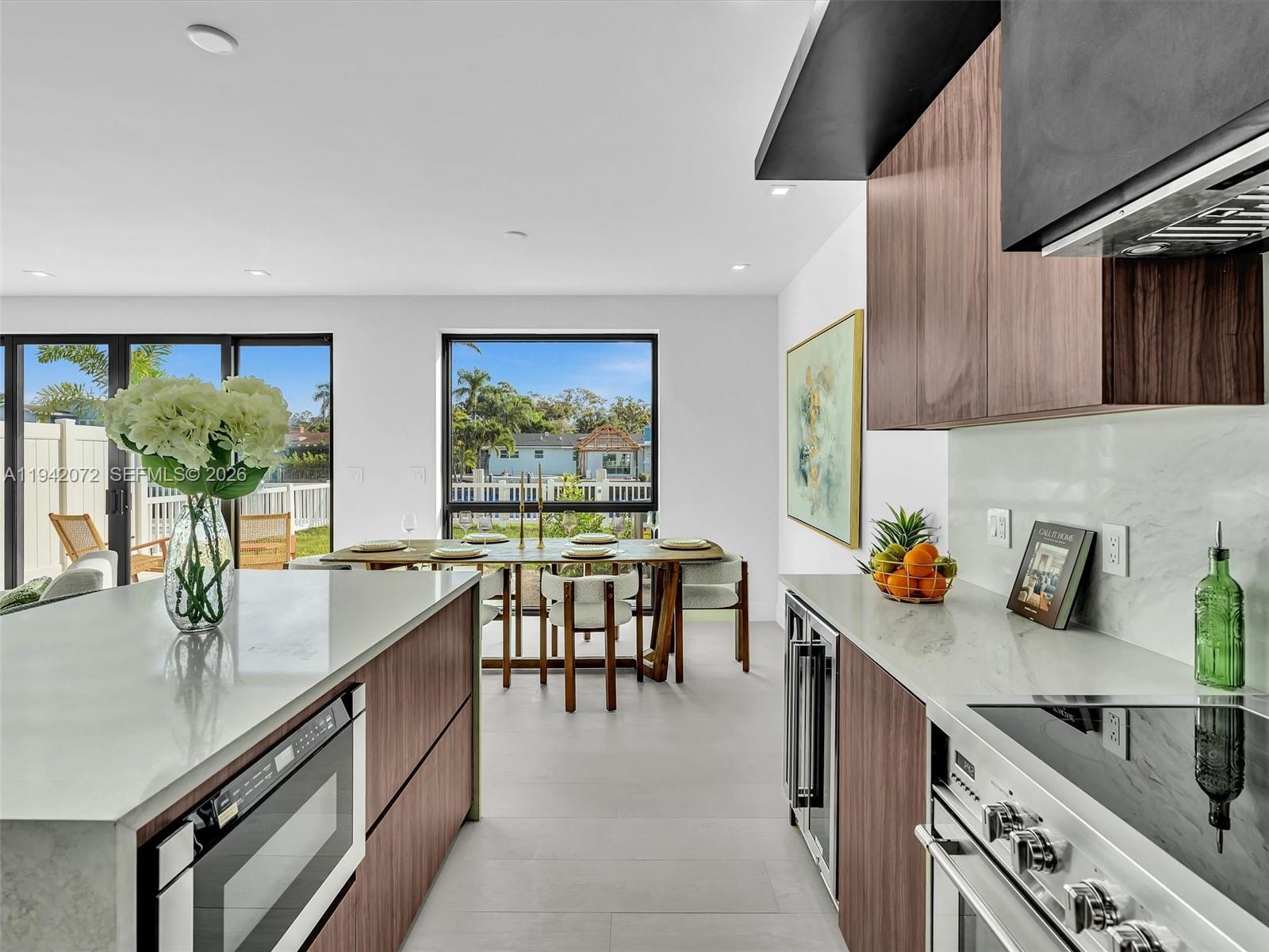 4620 SW 32nd Ave # A2