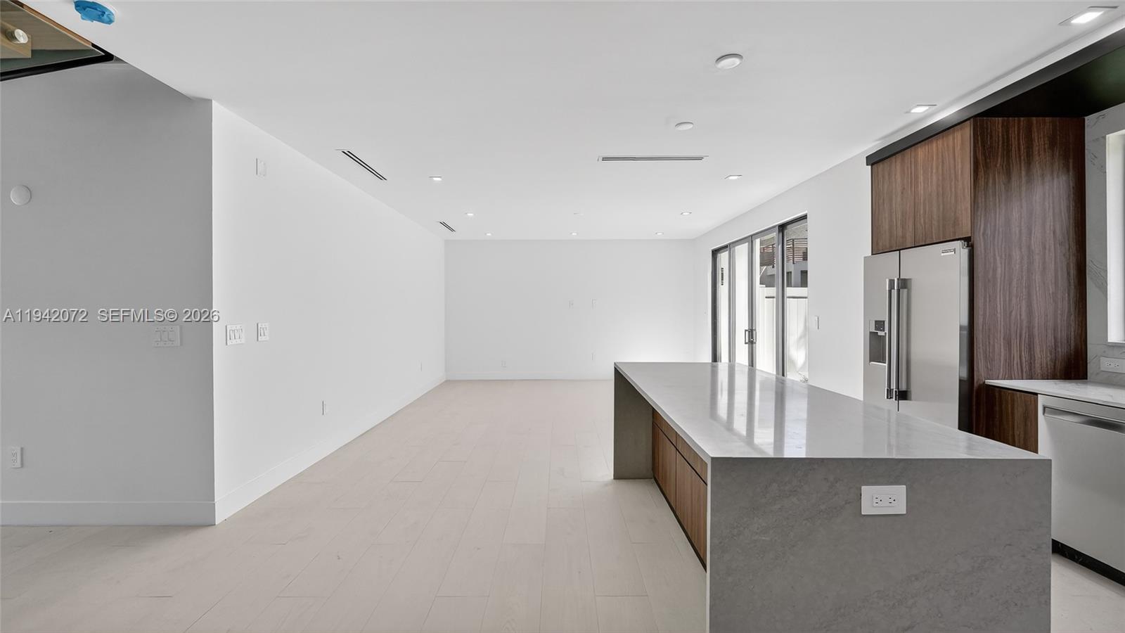 4620 SW 32nd Ave # A2