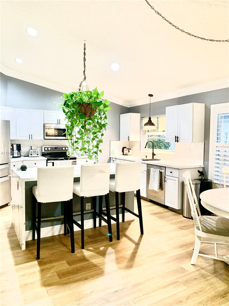 13080 NW 8th Ct