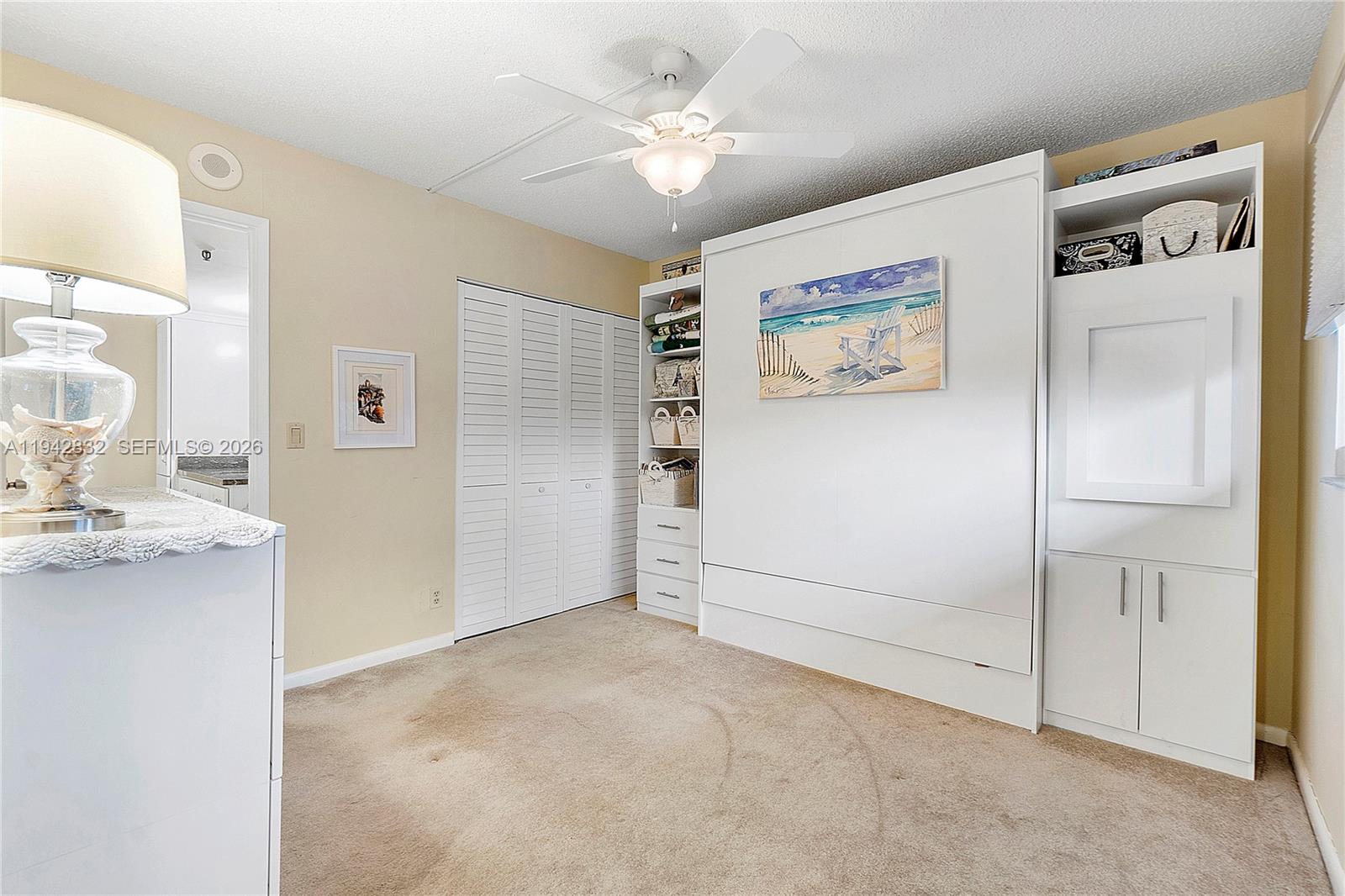 2200 S Cypress Bend Dr # 406