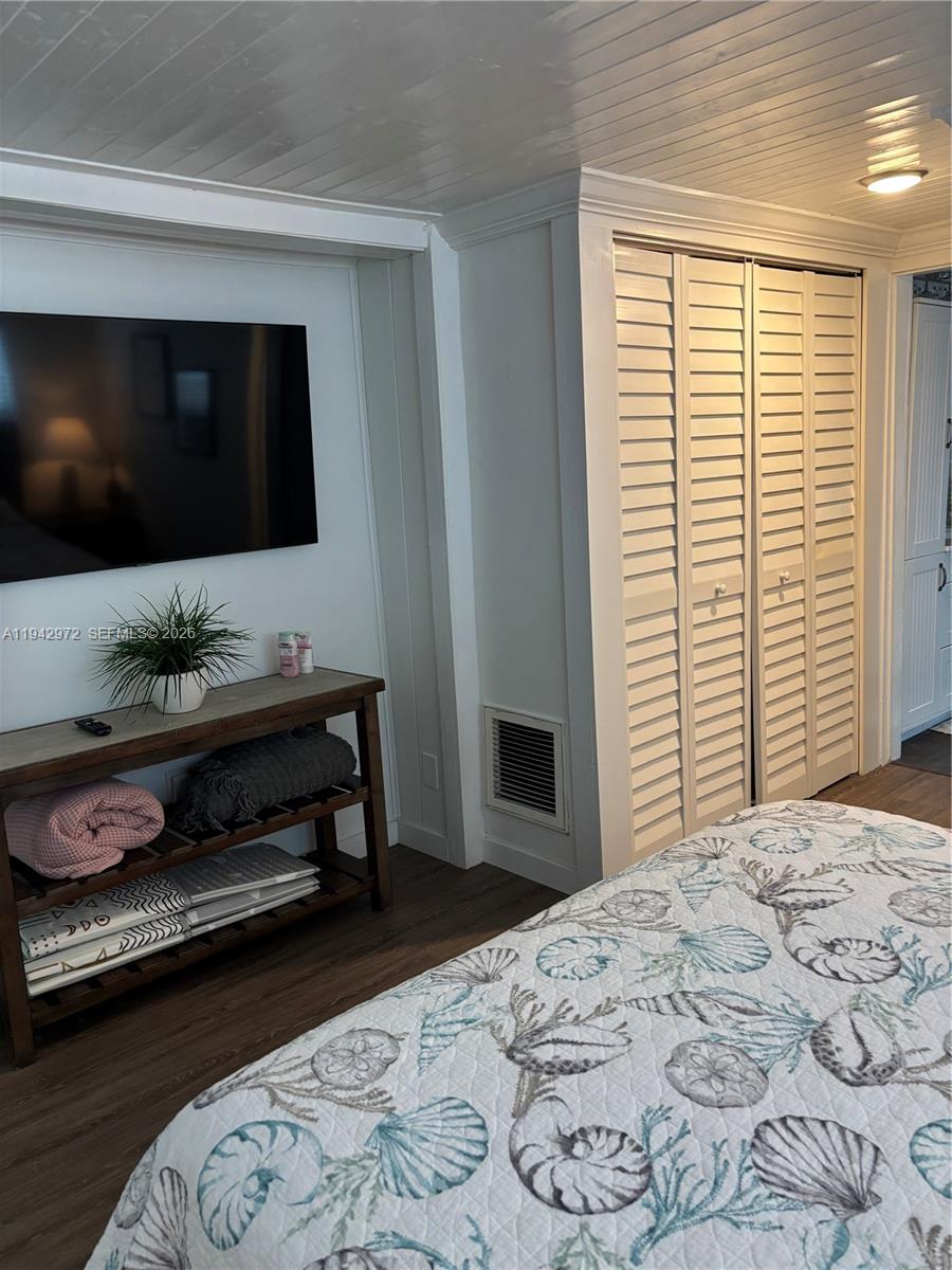 124 South Bay Harbor Dr. # 124