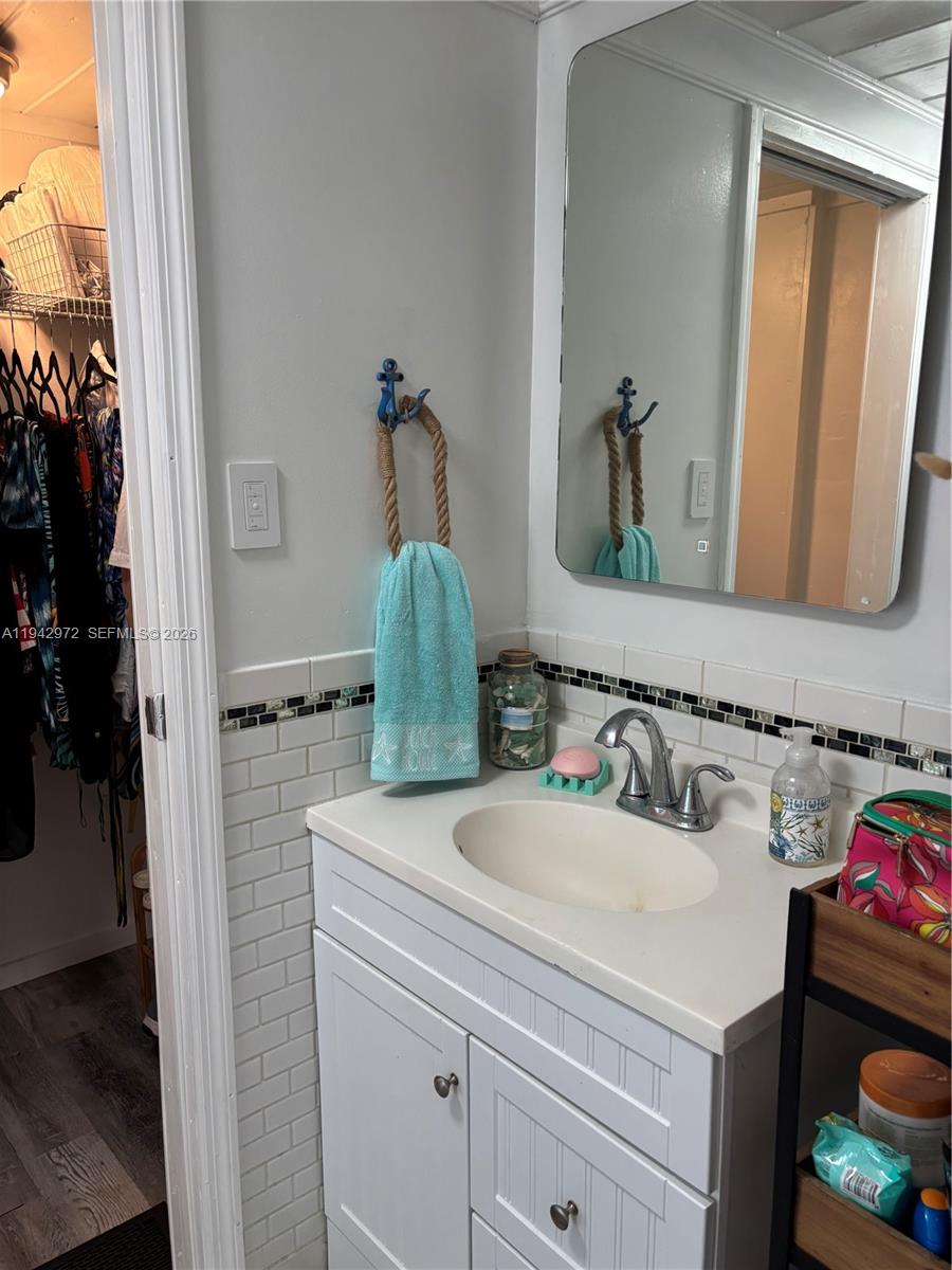 124 South Bay Harbor Dr. # 124