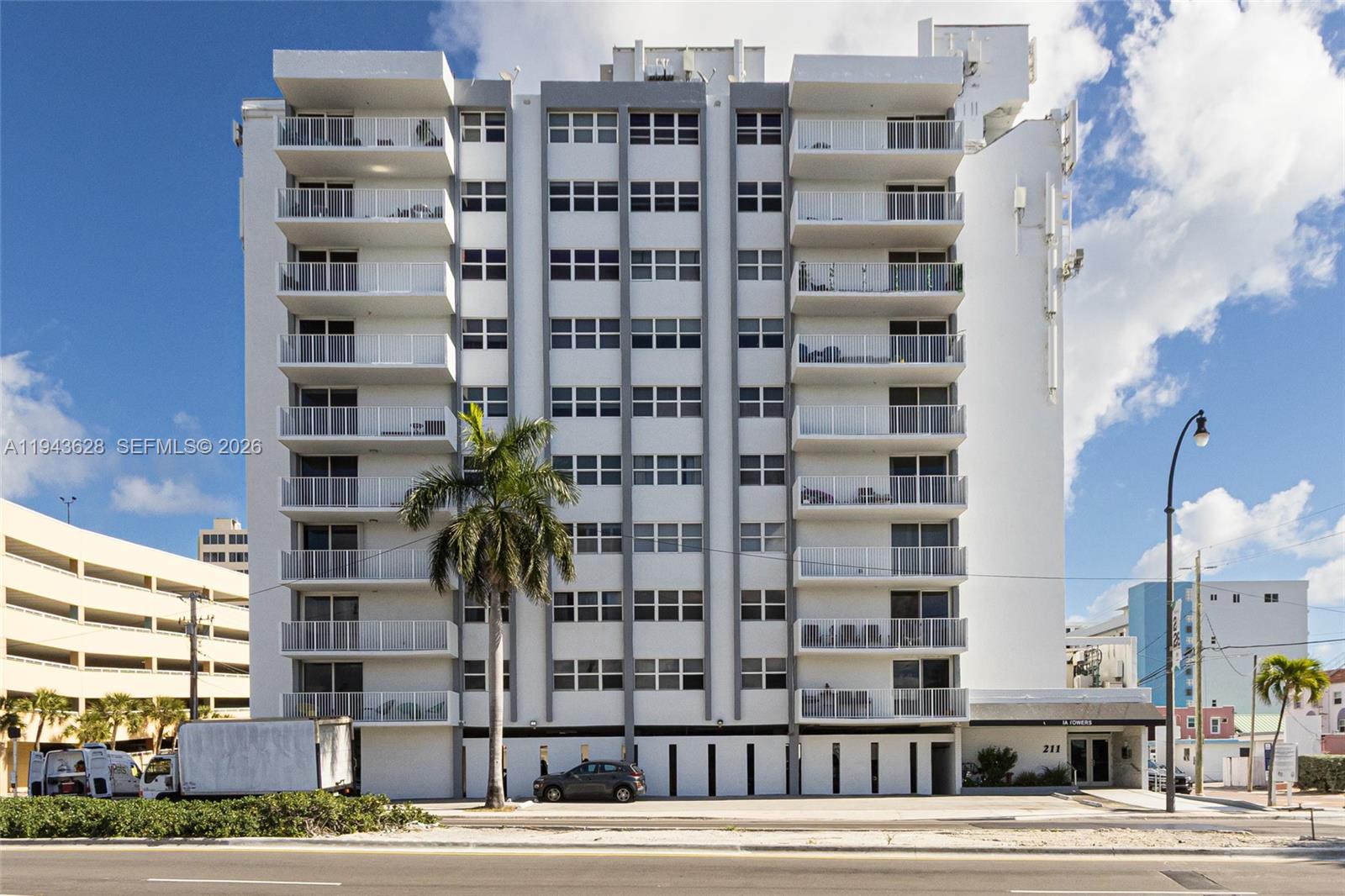 211 S Ocean Dr # 205
