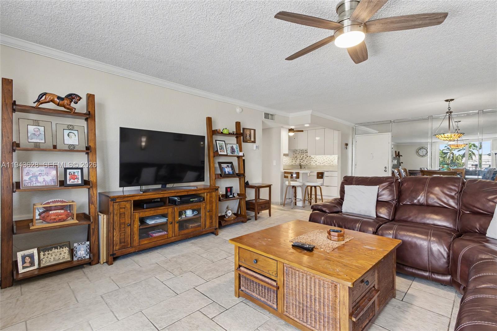 211 S Ocean Dr # 205