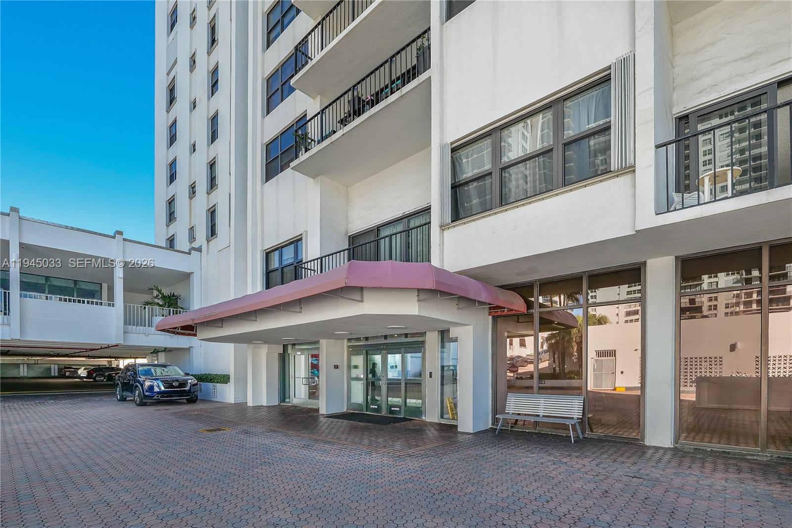 2401 S Ocean Dr # 305