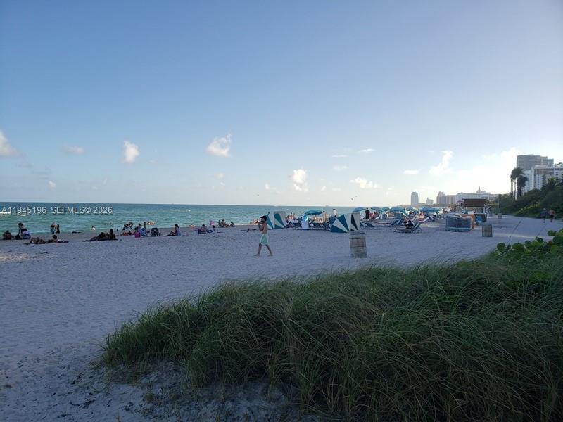 2899 Collins Ave # 1620