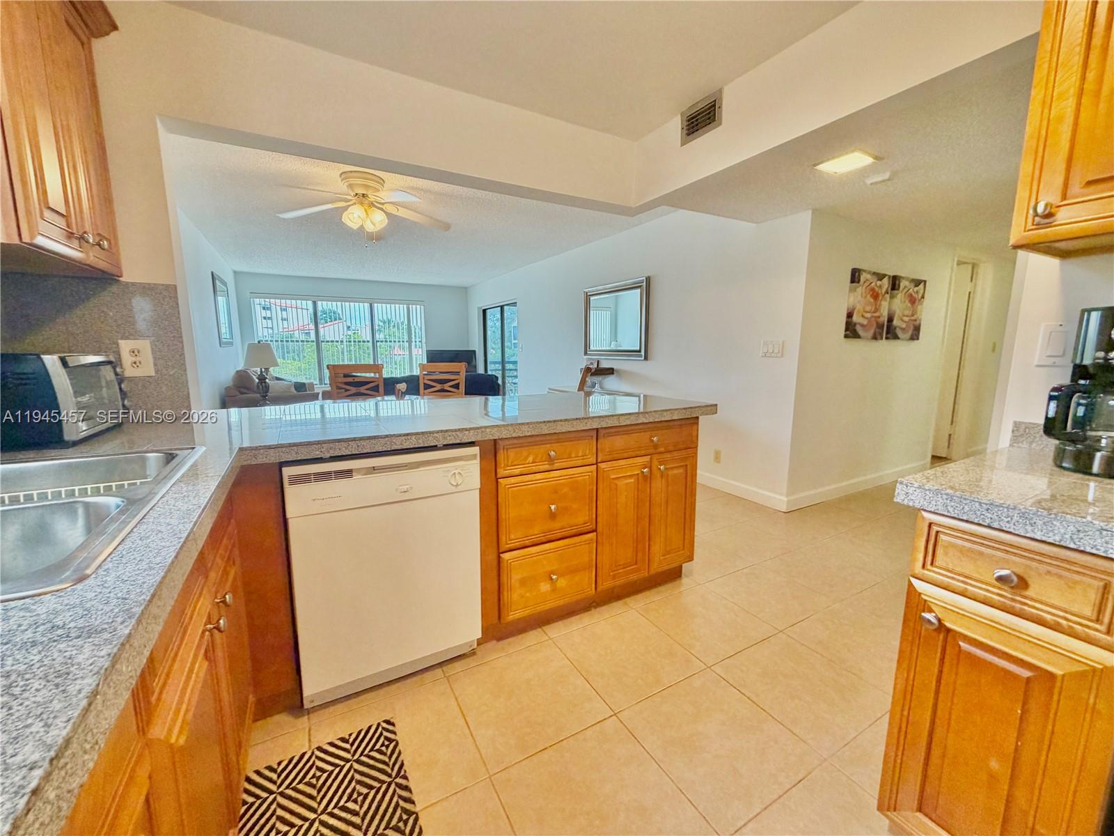 2324 S Cypress Bend Dr # 316