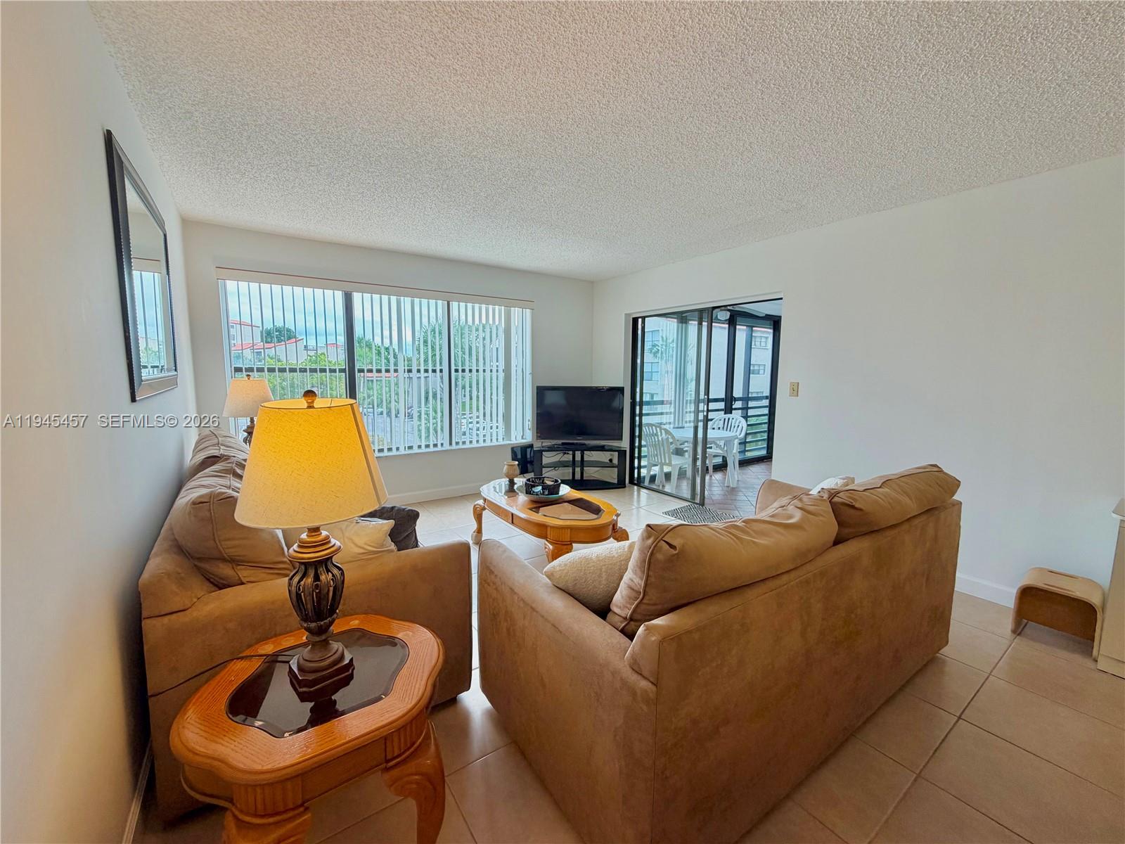 2324 S Cypress Bend Dr # 316