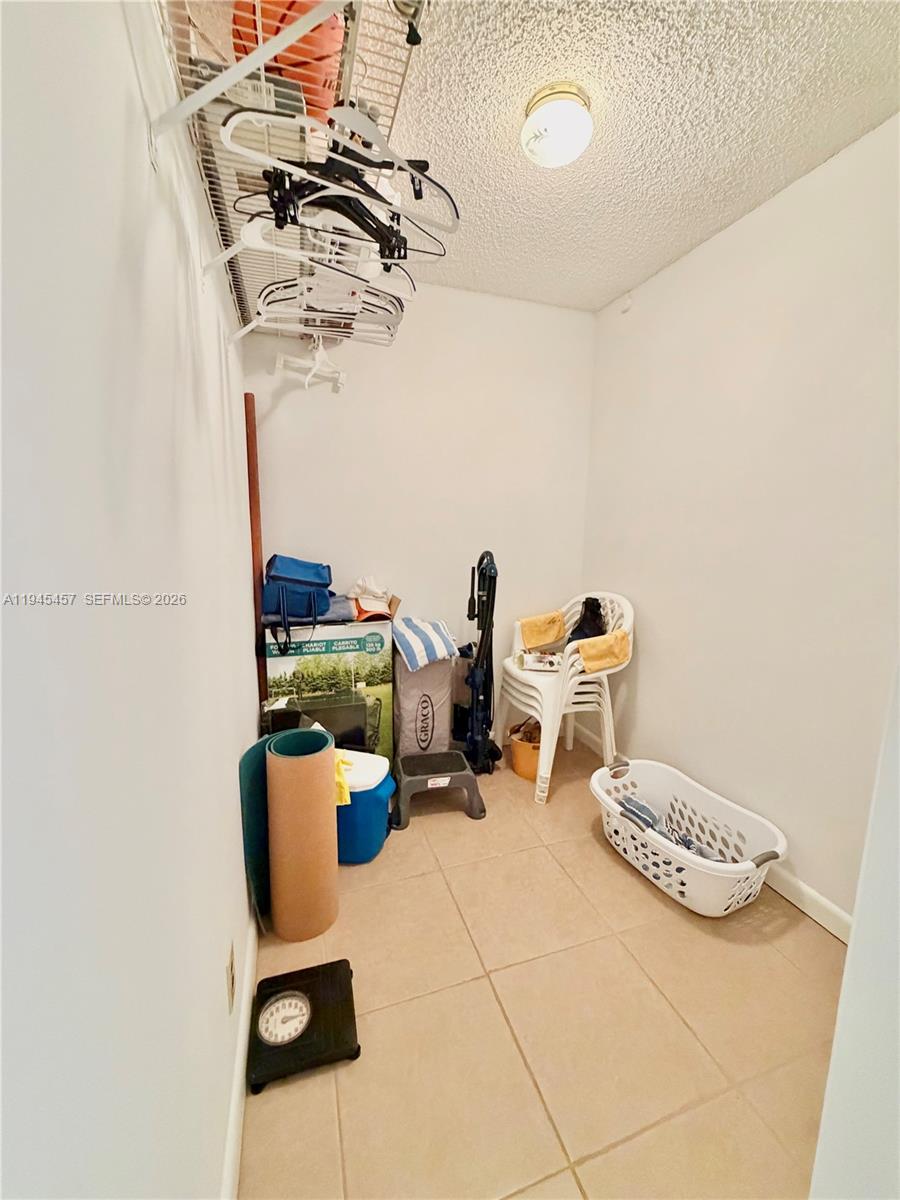 2324 S Cypress Bend Dr # 316