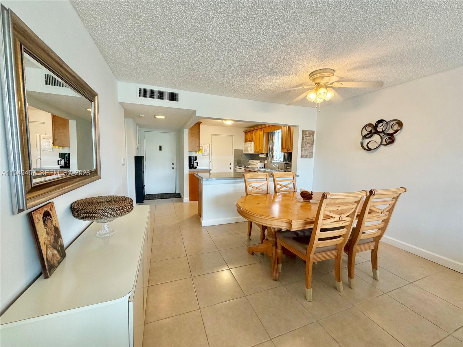 2324 S Cypress Bend Dr # 316