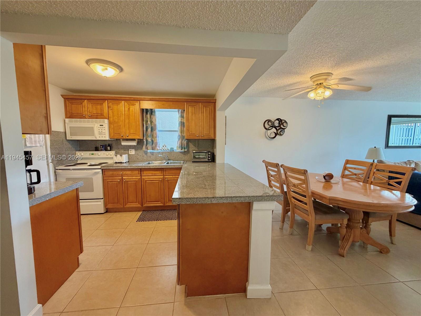 2324 S Cypress Bend Dr # 316