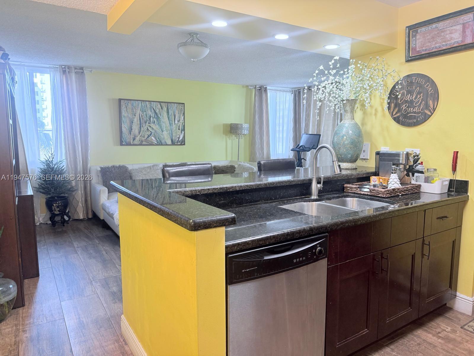 800 N Miami Ave Unit: E-609
