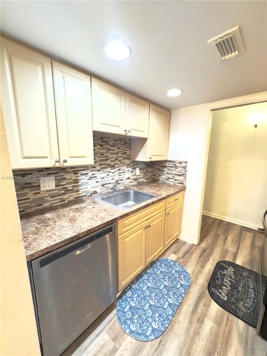 2366 E Mall Dr