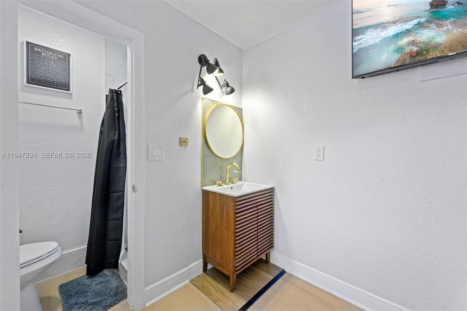 1225 NE 15th Ave # 9 Unit: 1-9