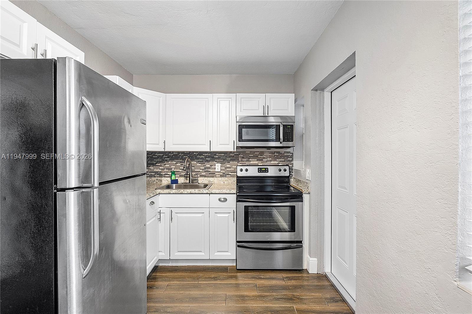 1225 NE 15th Ave # 9 Unit: 1-9