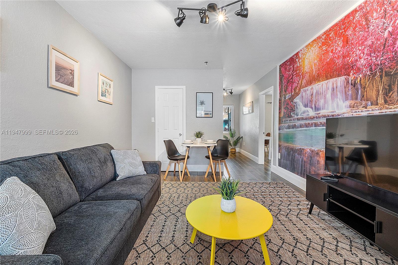 1225 NE 15th Ave # 9 Unit: 1-9