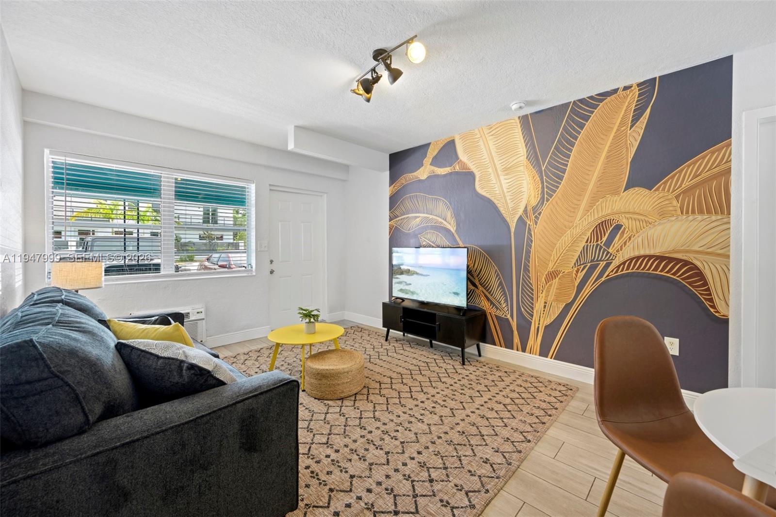 1225 NE 15th Ave # 9 Unit: 1-9