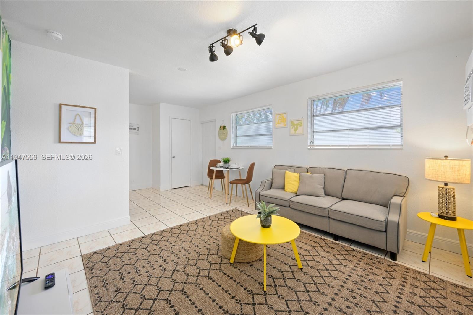 1225 NE 15th Ave # 9 Unit: 1-9