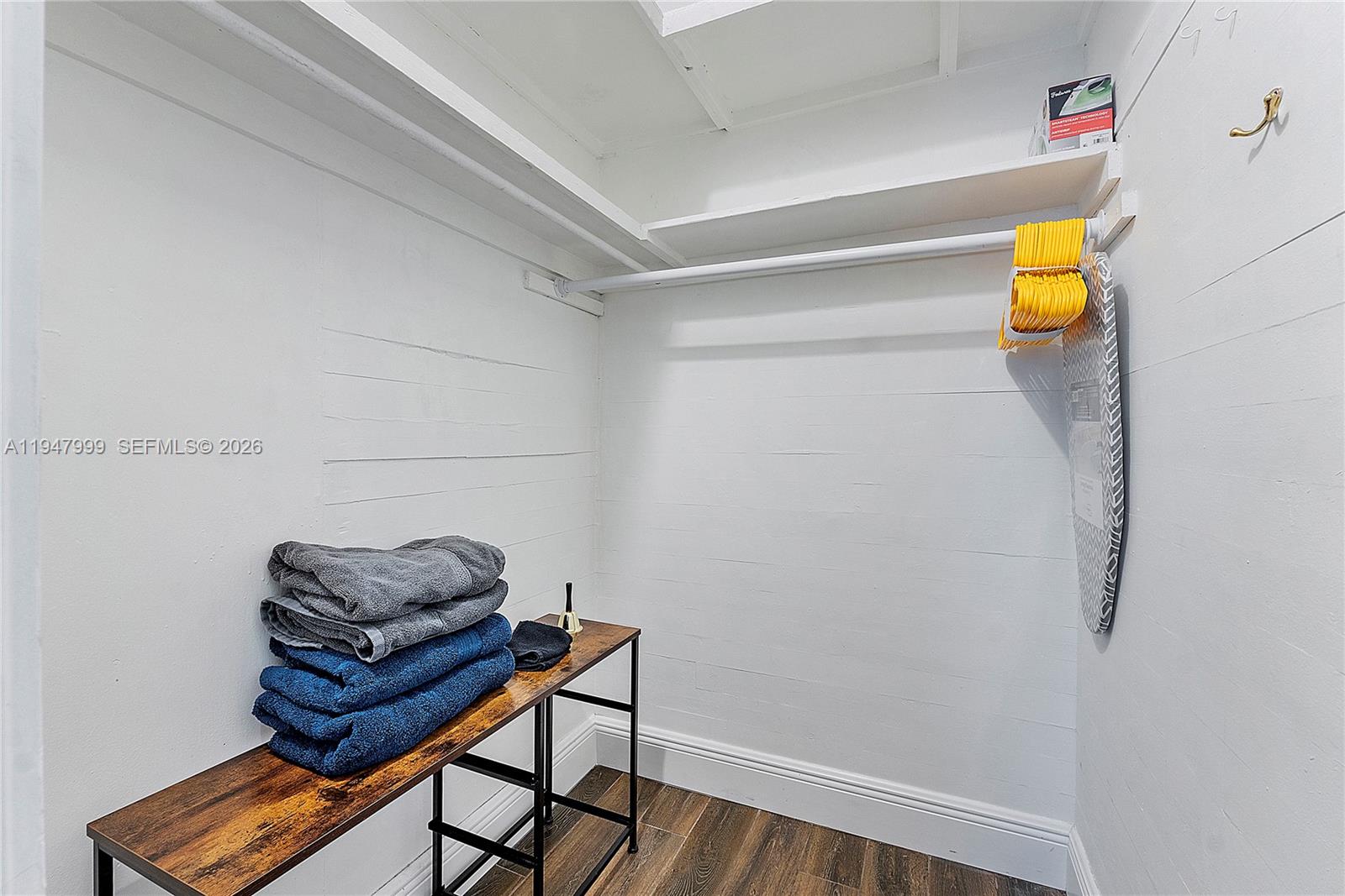 1225 NE 15th Ave # 9 Unit: 1-9