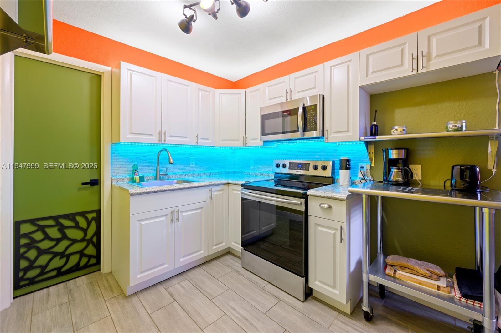 1225 NE 15th Ave # 9 Unit: 1-9