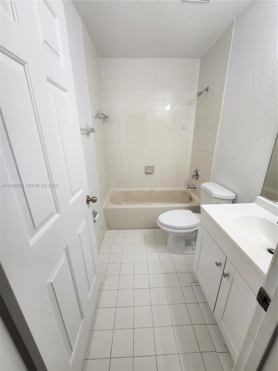 1412 SE 24th Ct # 370