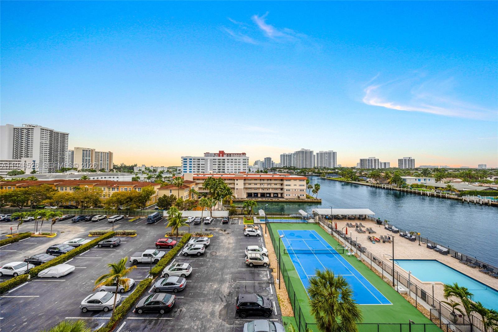 2017 S Ocean Dr # 706