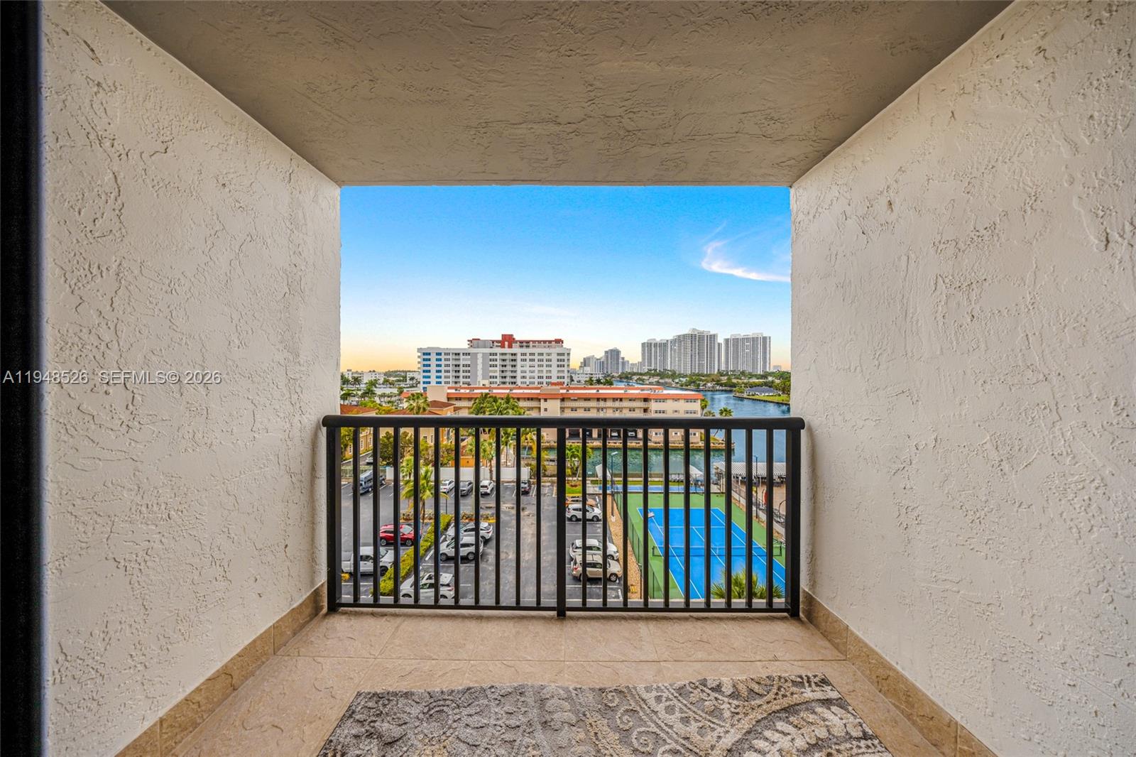 2017 S Ocean Dr # 706