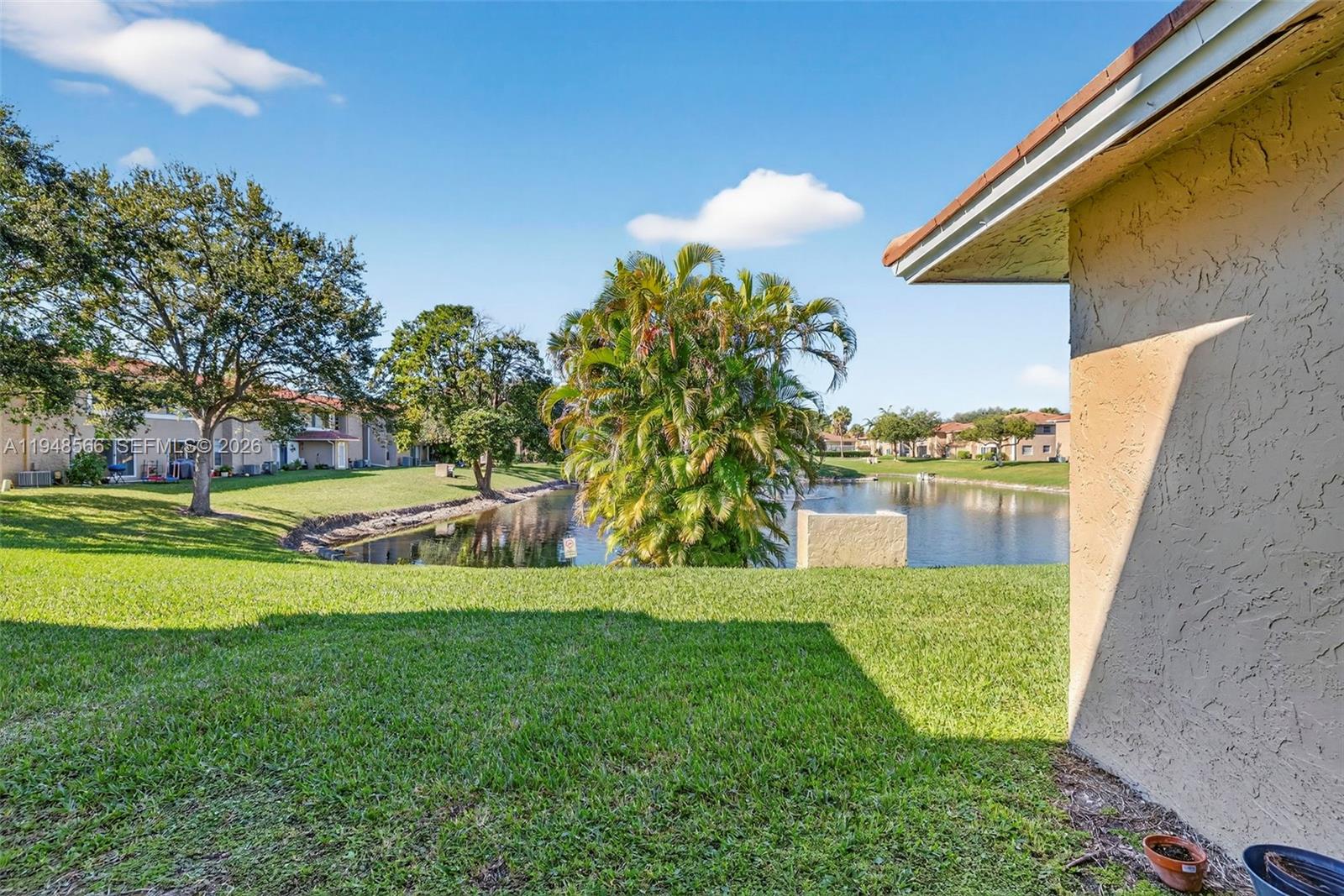 908 Twin Lakes Dr # C Unit: 8-C