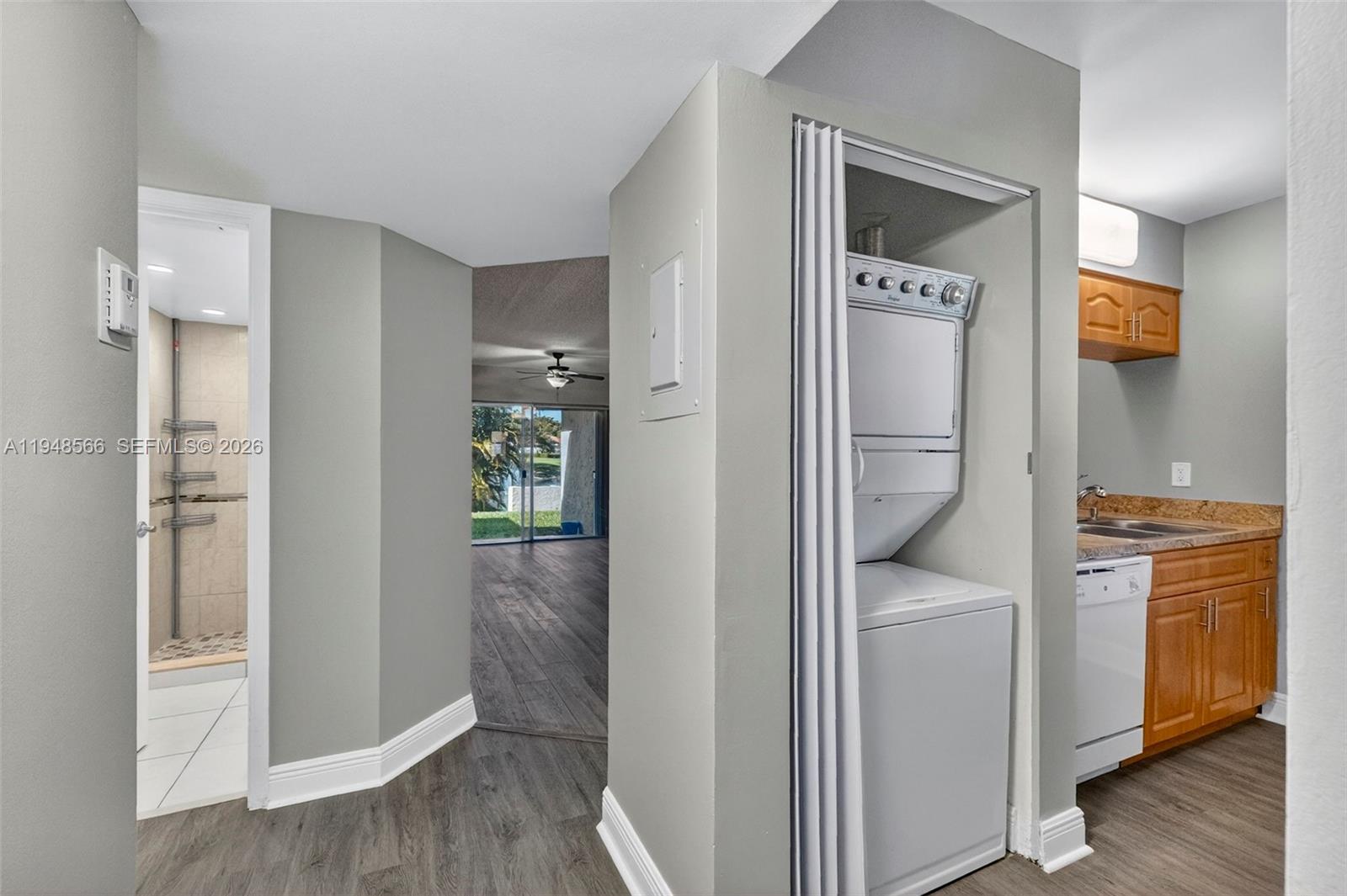 908 Twin Lakes Dr # C Unit: 8-C