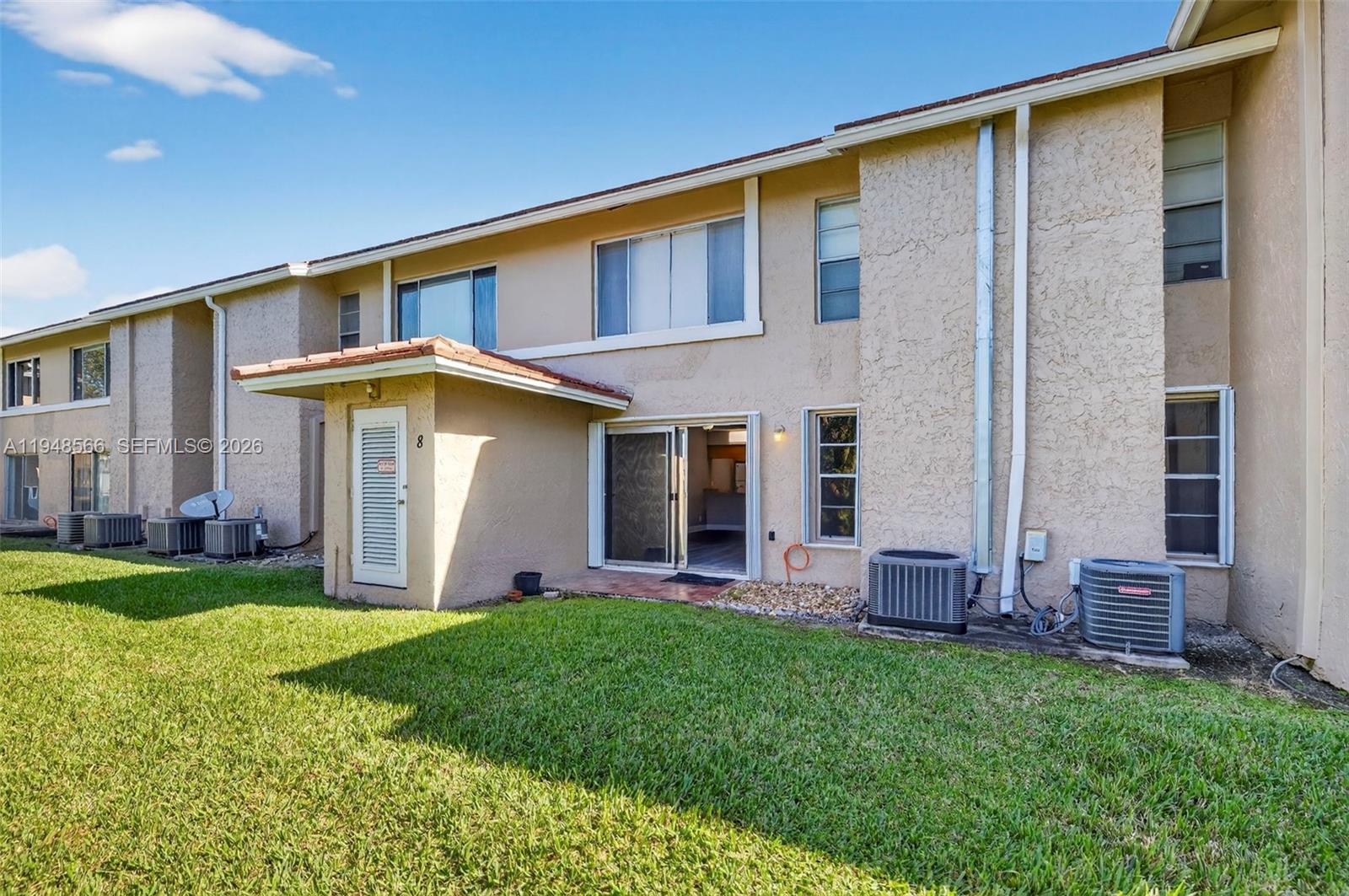 908 Twin Lakes Dr # C Unit: 8-C