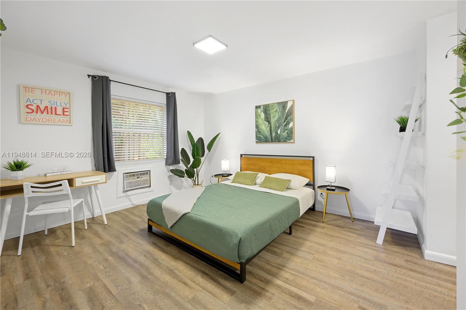 1730 NE 7th St # 5 Unit: 1-5