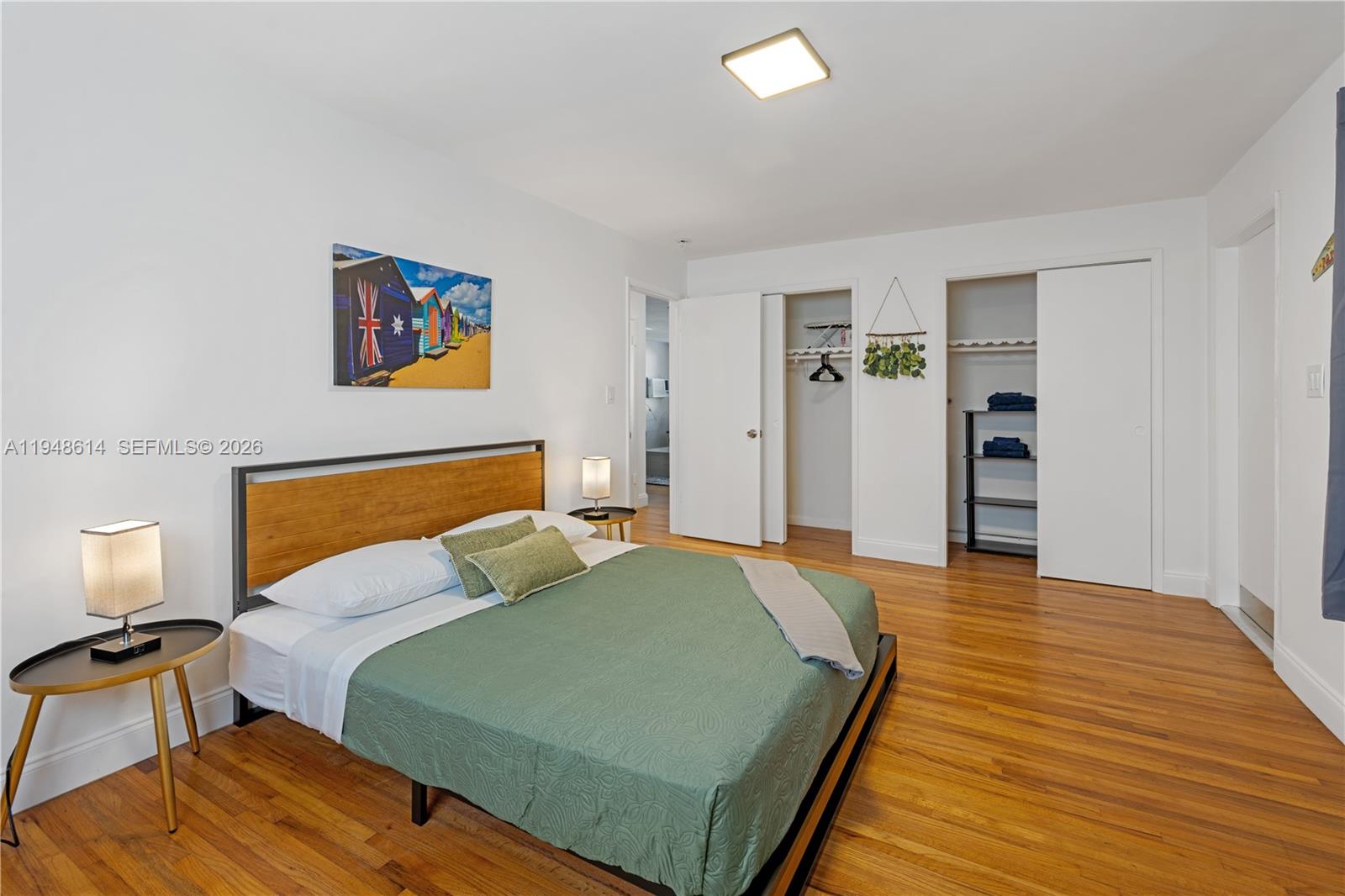 1730 NE 7th St # 5 Unit: 1-5