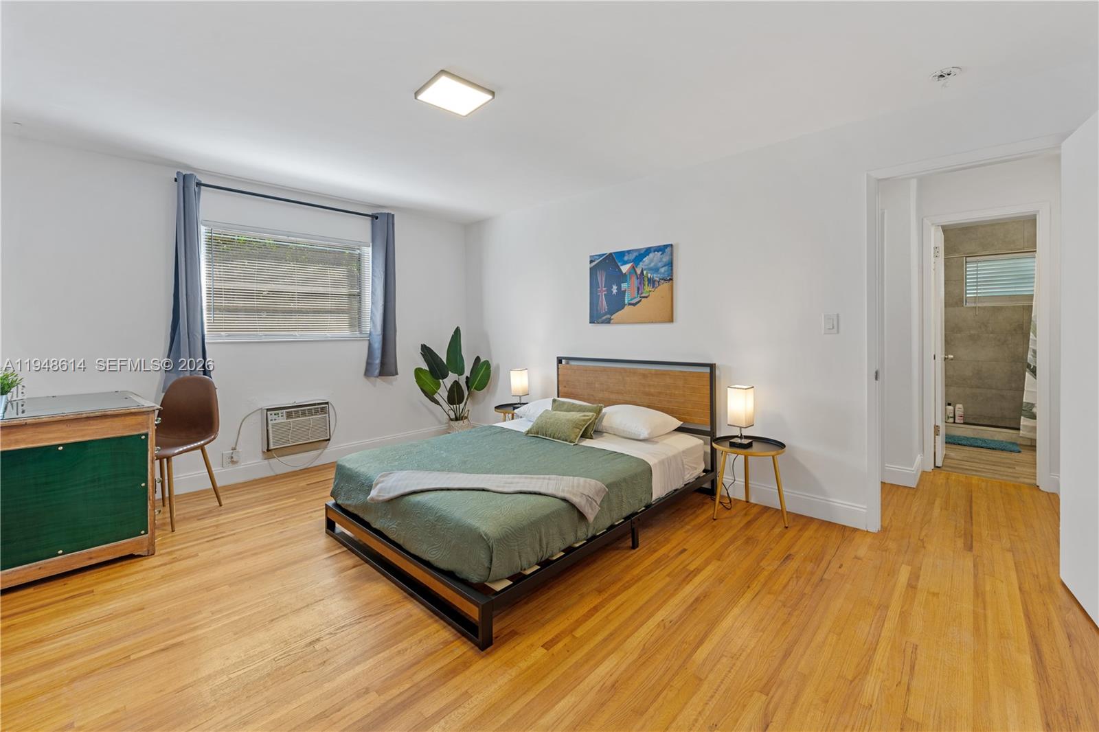 1730 NE 7th St # 5 Unit: 1-5