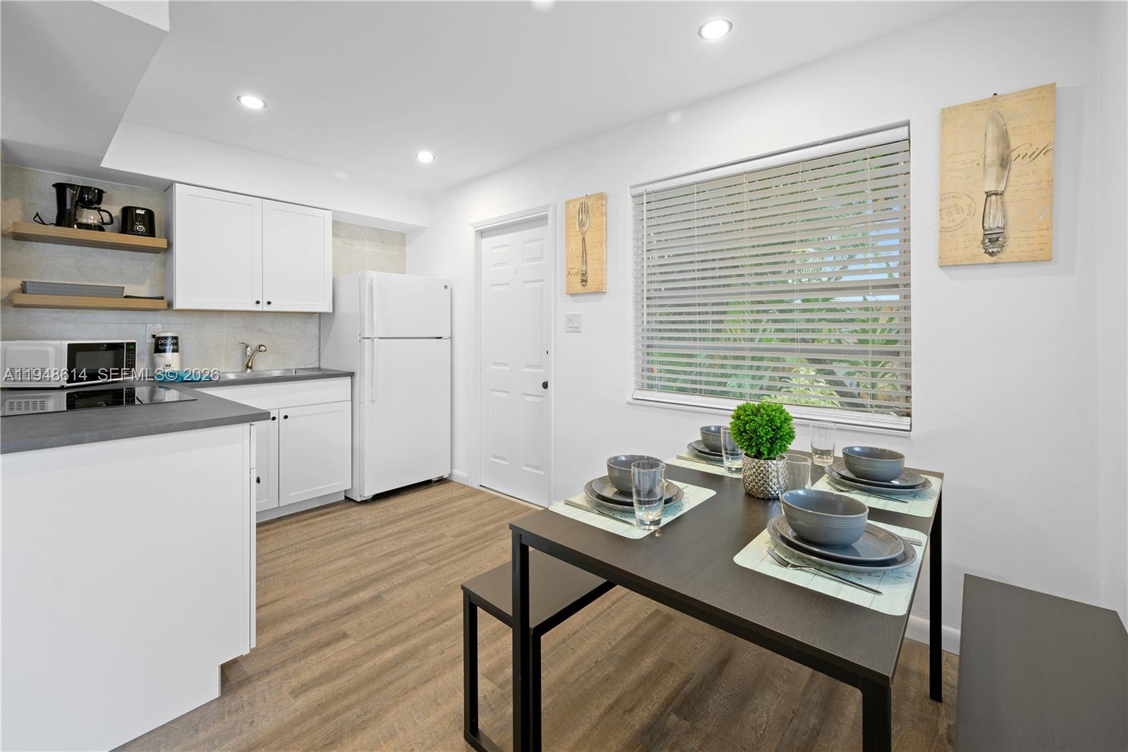 1730 NE 7th St # 5 Unit: 1-5