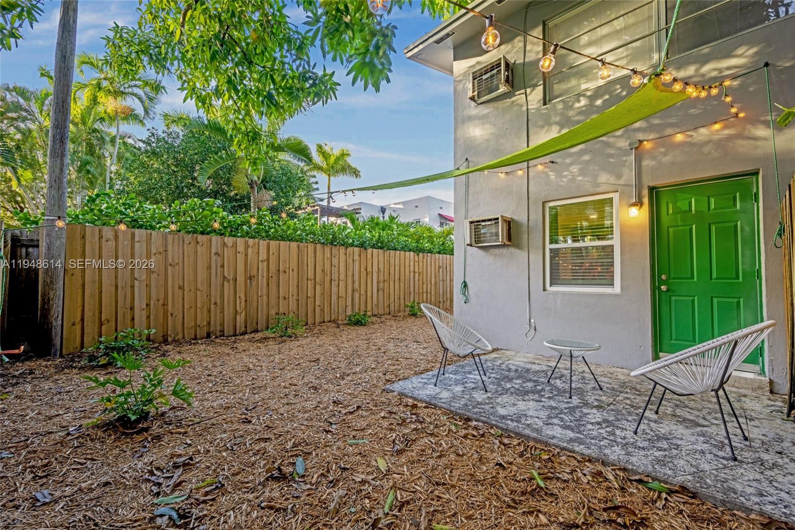 1730 NE 7th St # 5 Unit: 1-5