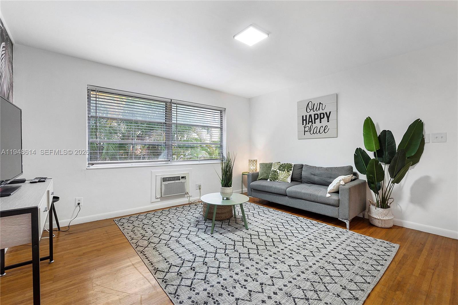 1730 NE 7th St # 5 Unit: 1-5