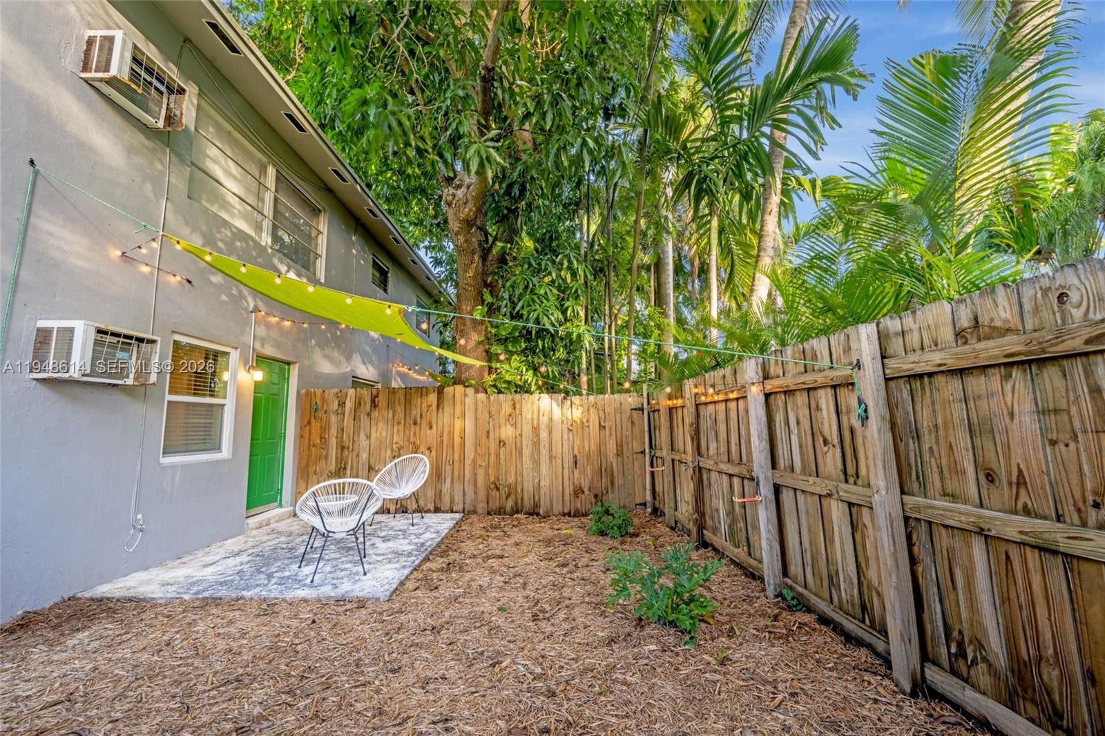 1730 NE 7th St # 5 Unit: 1-5