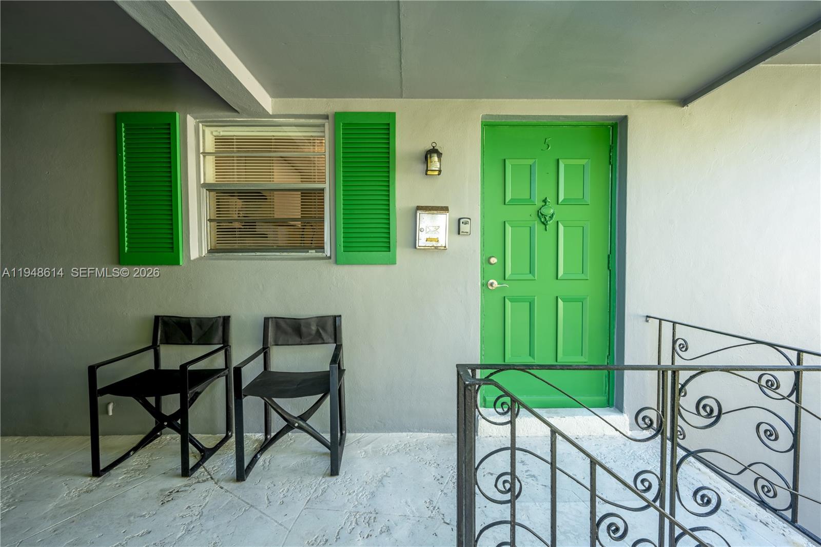 1730 NE 7th St # 5 Unit: 1-5