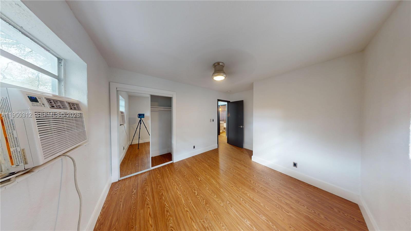 404 NW 21st Ter