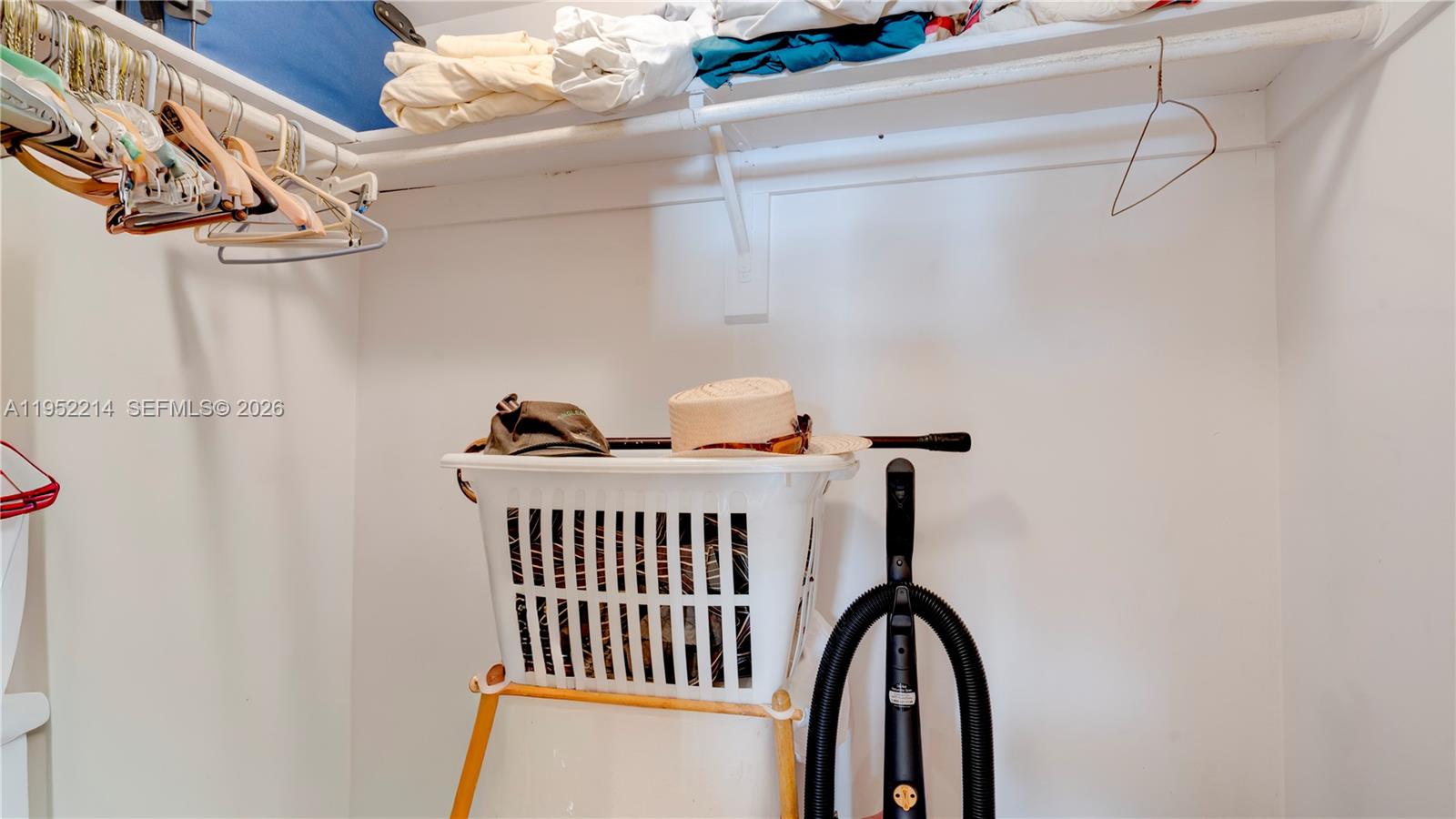 79901 Overseas Higway # 204