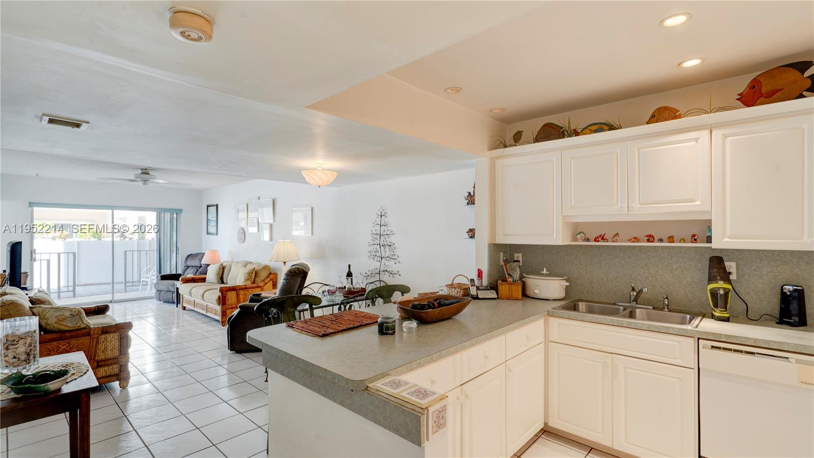 79901 Overseas Higway # 204