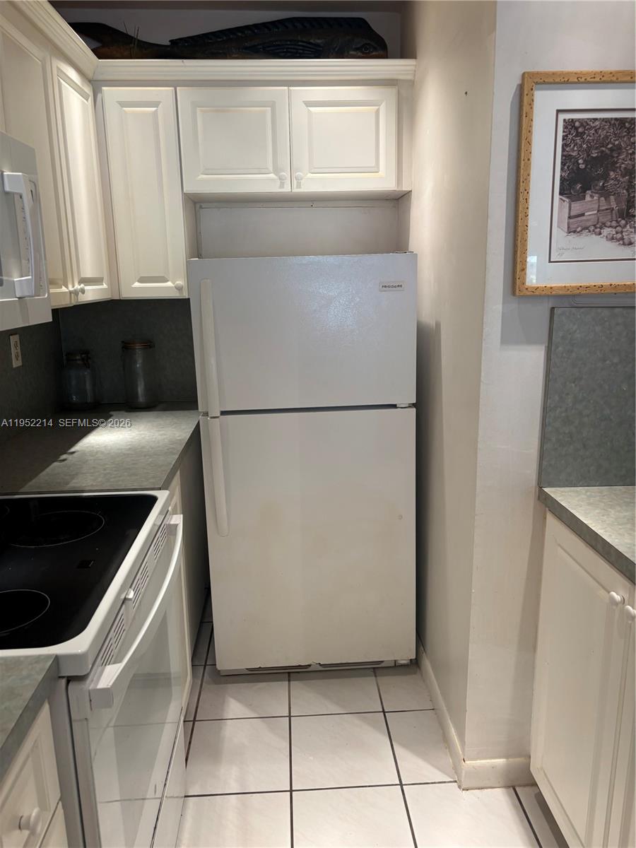 79901 Overseas Higway # 204