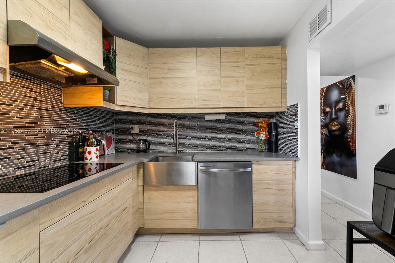 1840 Jefferson Ave # 103