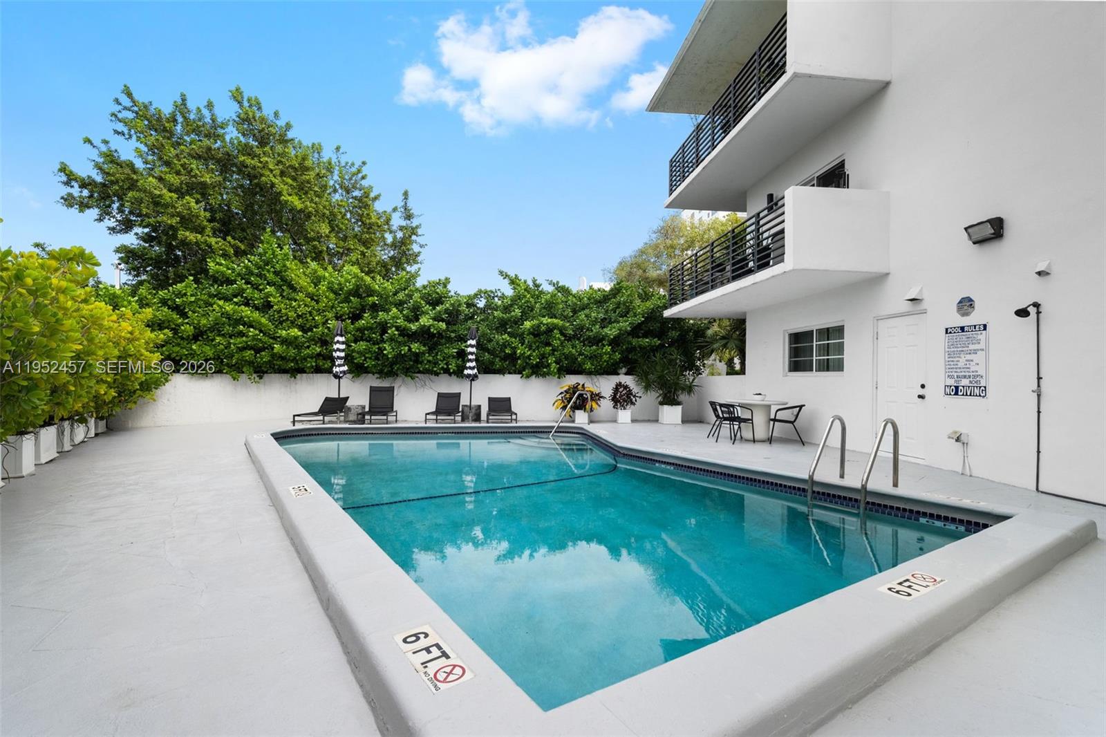 1840 Jefferson Ave # 103