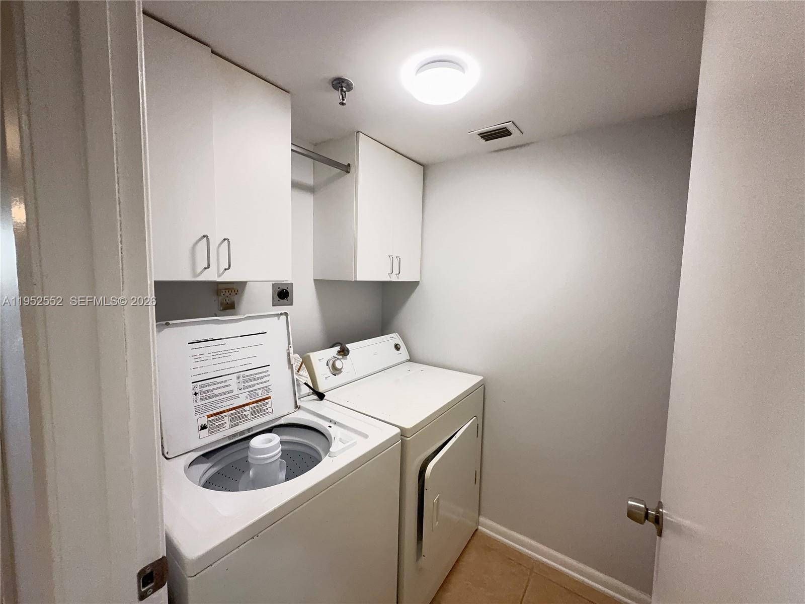 2206 S Cypress Bend Dr # 508